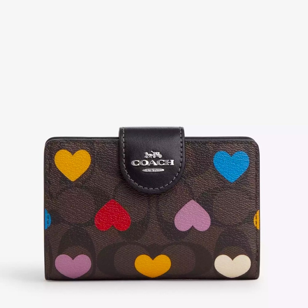 NWT Coach Medium Corner Zip Wallet in Signature Canvas with Heart Print - Picture 4 of 5
